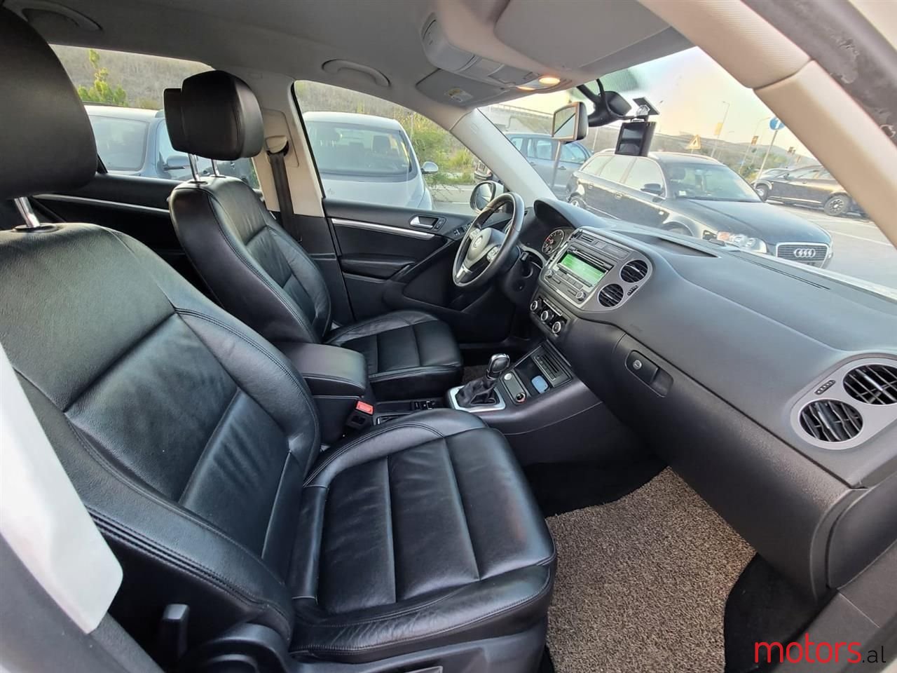 2013' Volkswagen Tiguan photo #6