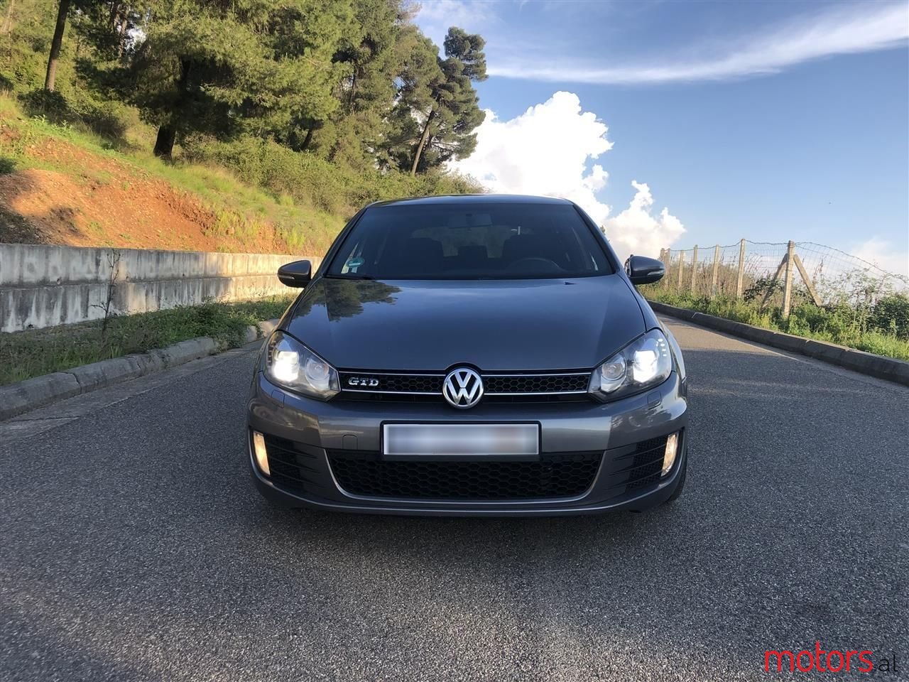 2012' Volkswagen Golf photo #4