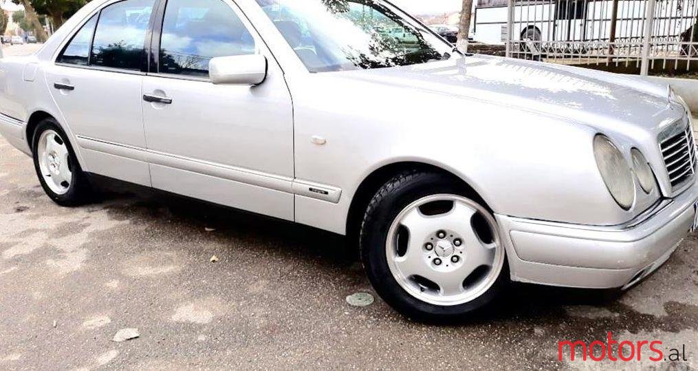 1998' Mercedes-Benz C 250 photo #1