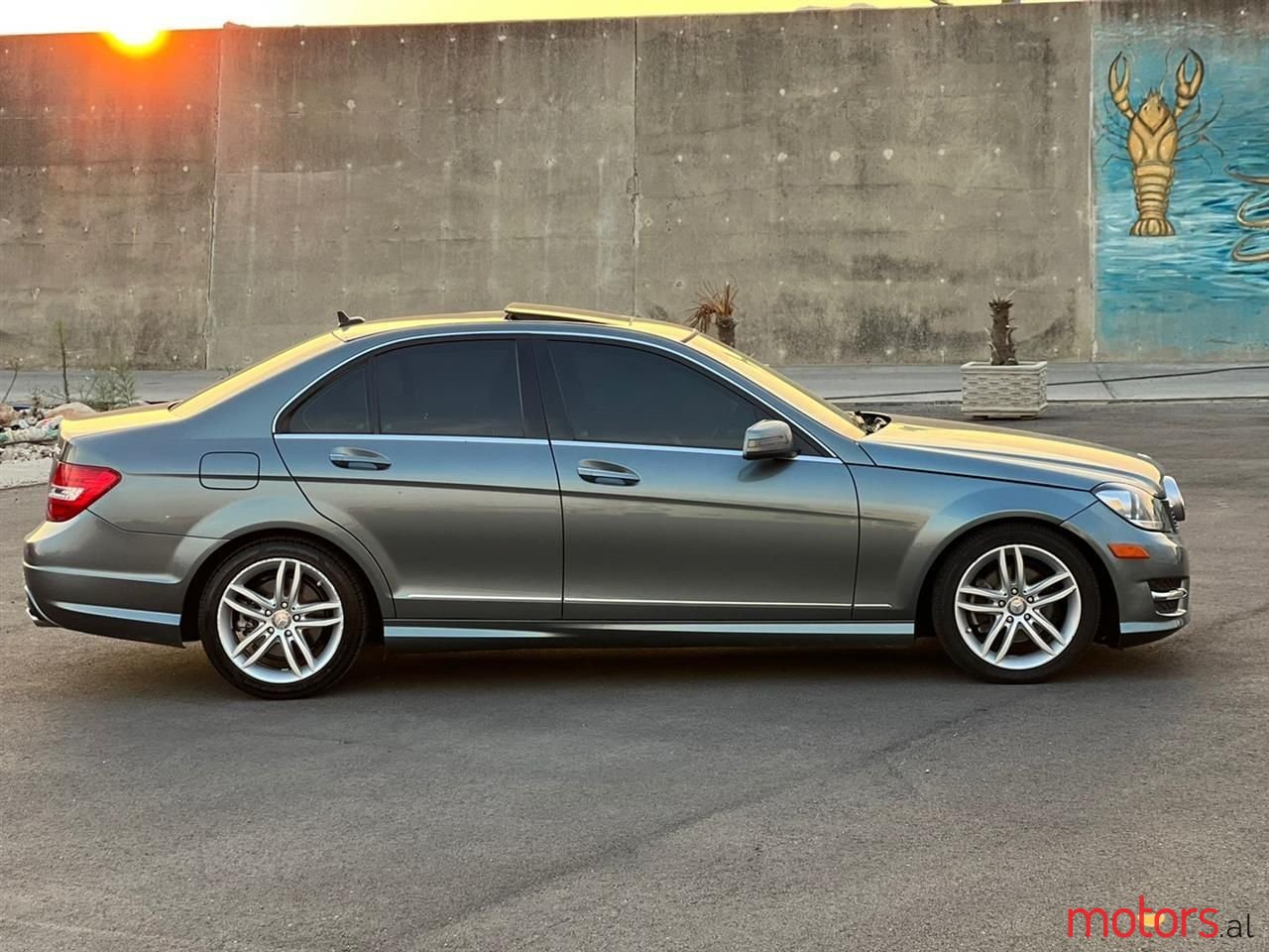 2012' Mercedes-Benz 300 photo #1