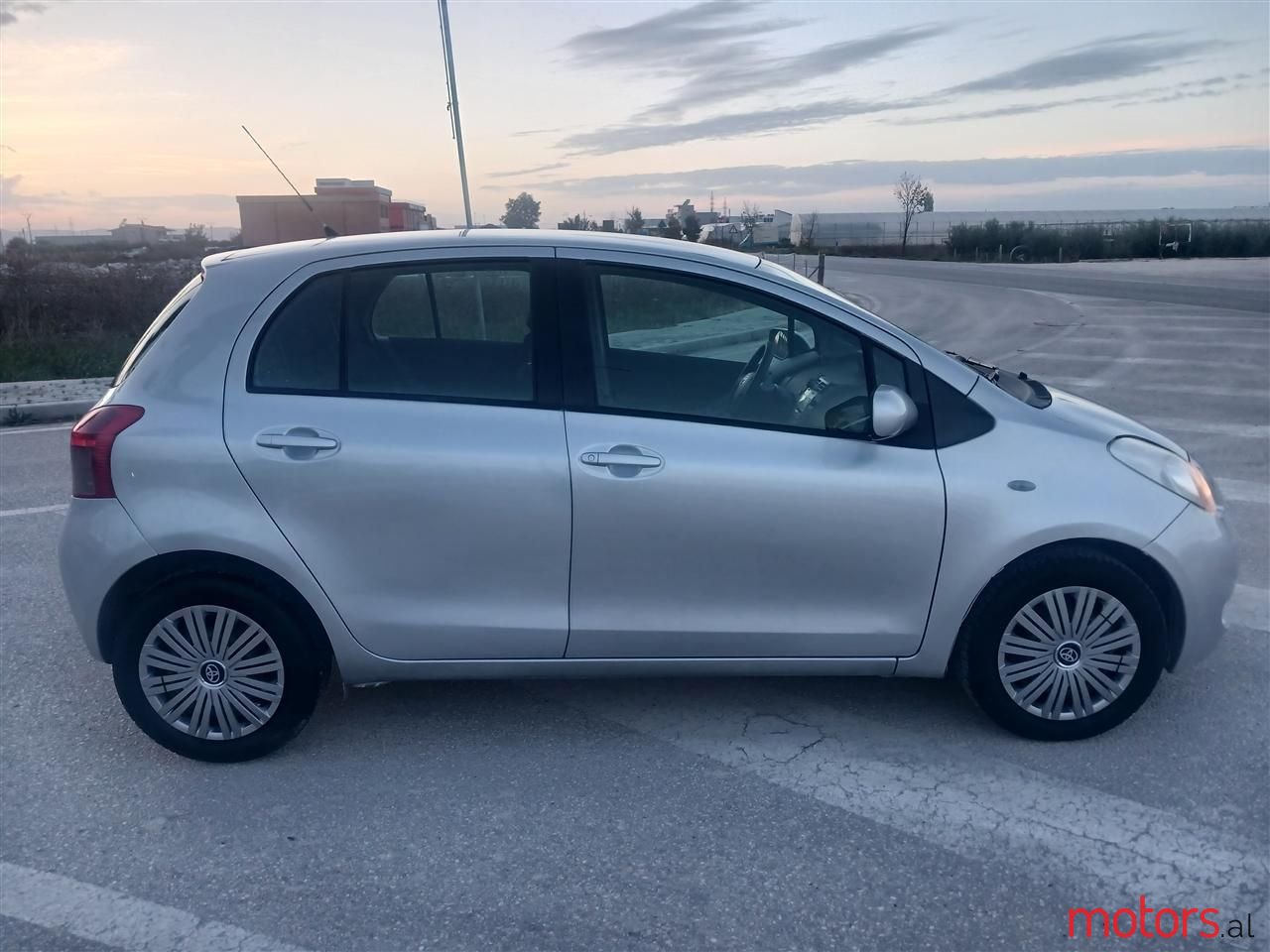 2007' Toyota Yaris photo #5