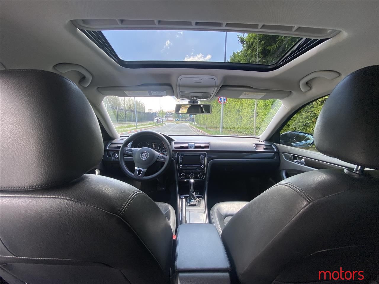 2012' Volkswagen Passat photo #6