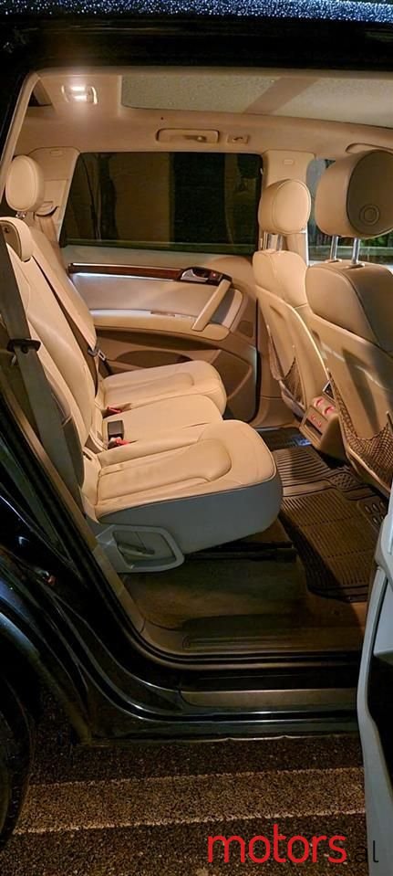 2010' Audi Q7 photo #4
