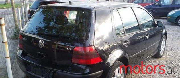 2000' Volkswagen Golf photo #1