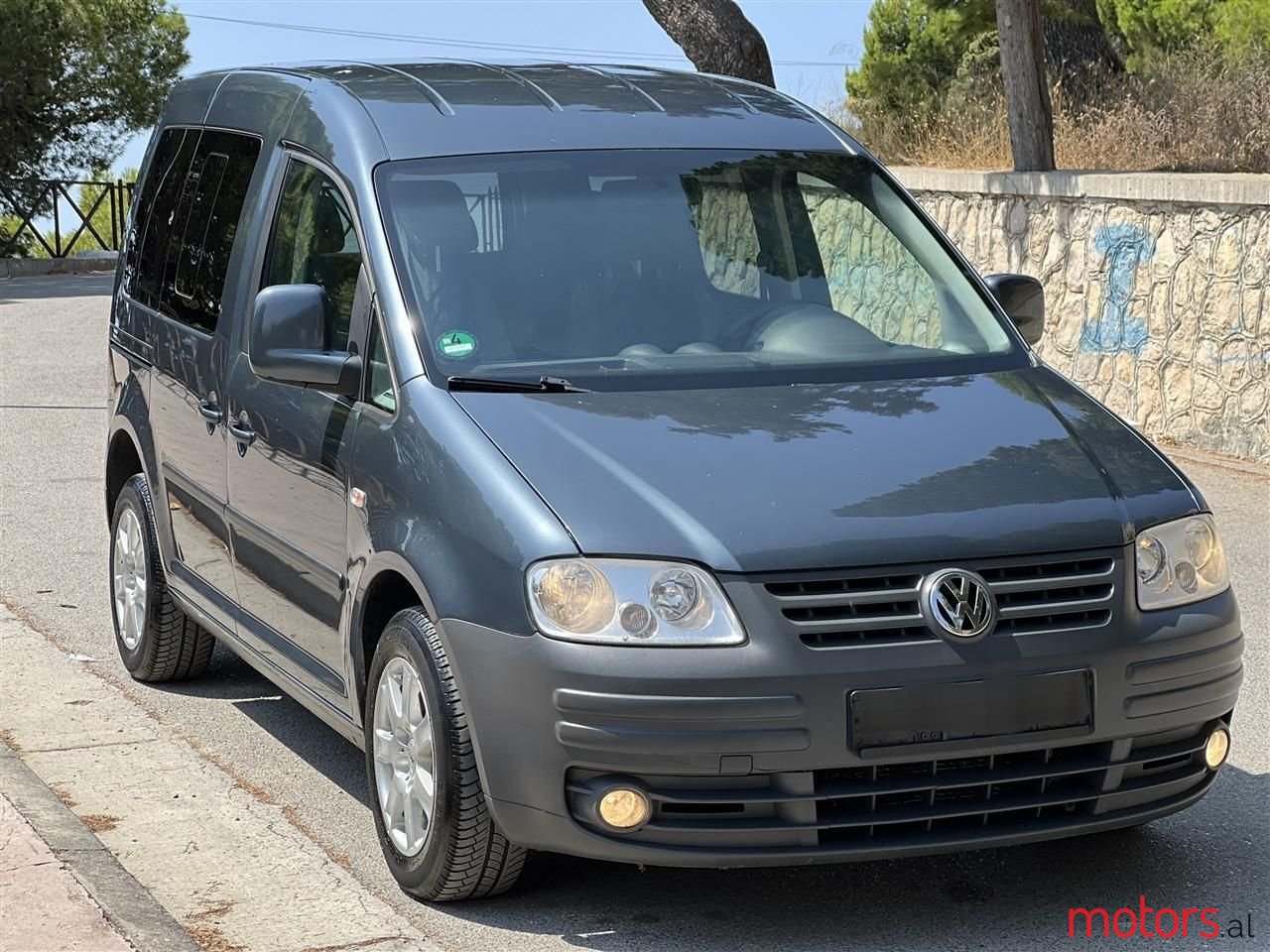 2009' Volkswagen Caddy photo #4