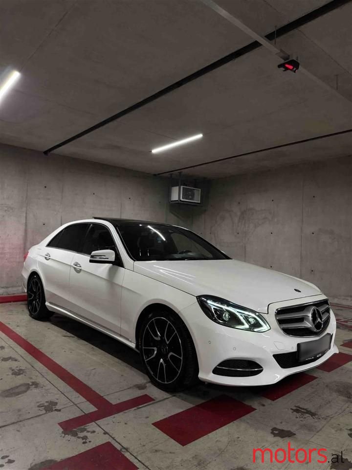2014' Mercedes-Benz E 250 photo #3