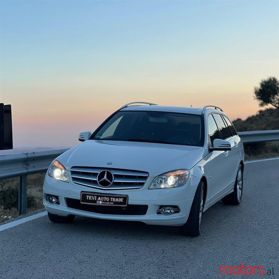 2011' Mercedes-Benz C 220 photo #5