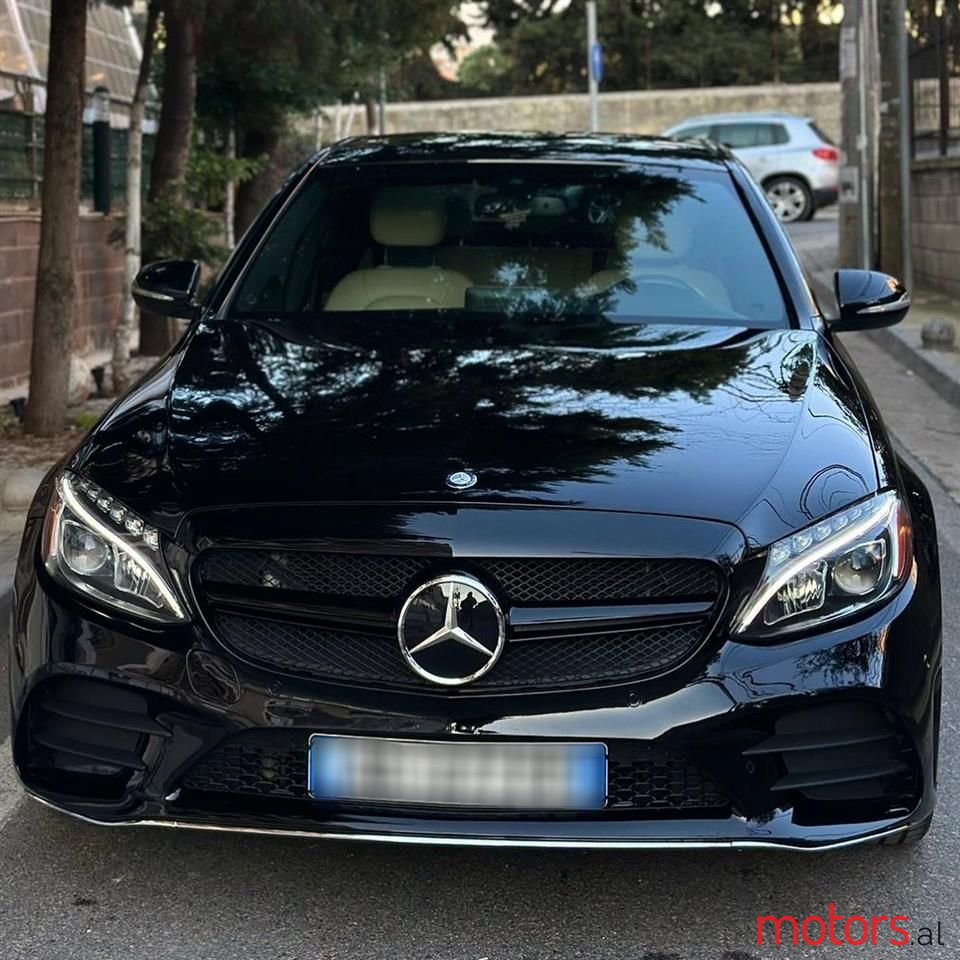 2016' Mercedes-Benz C 400 photo #2