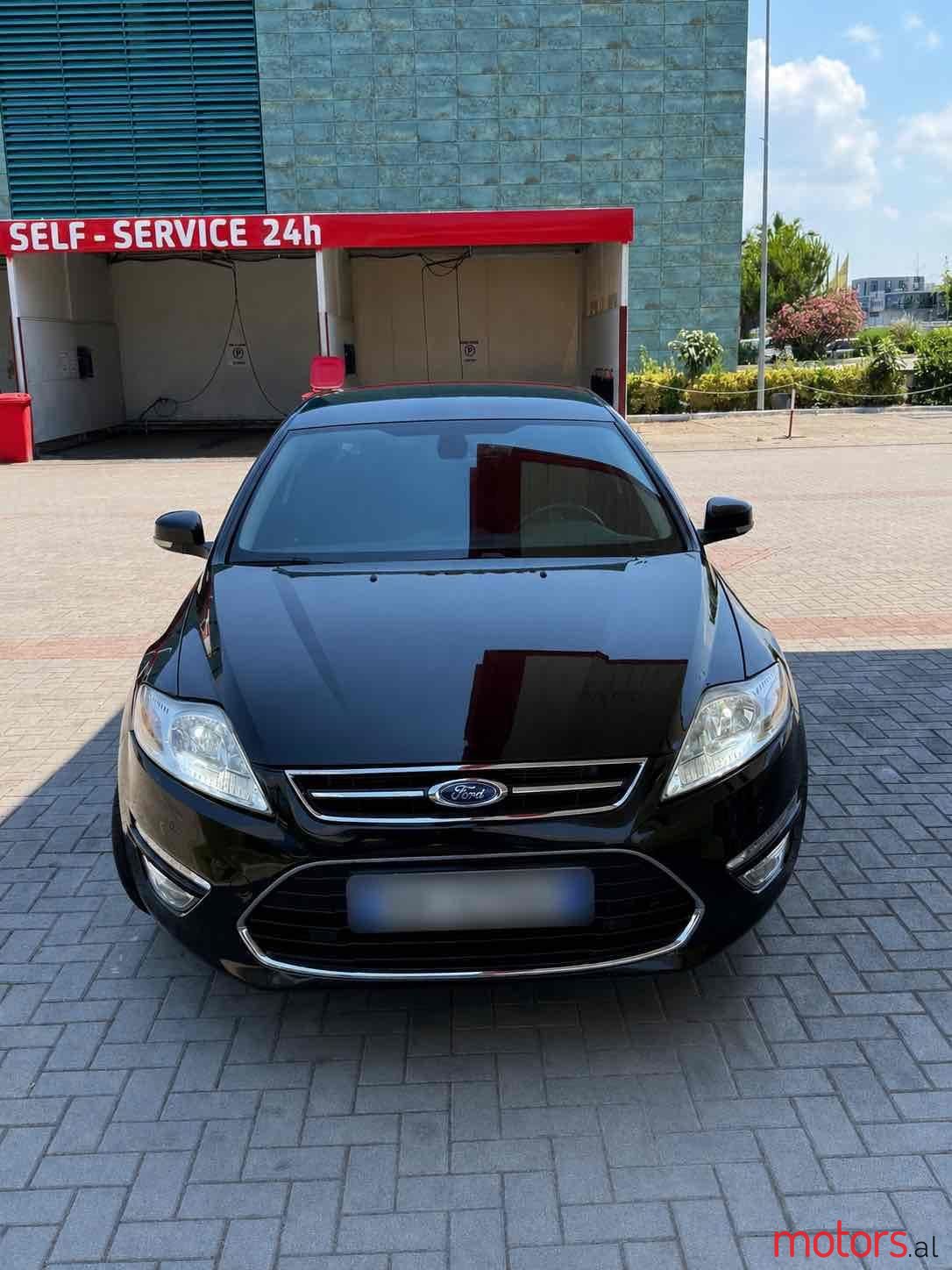 2013' Ford Mondeo photo #3