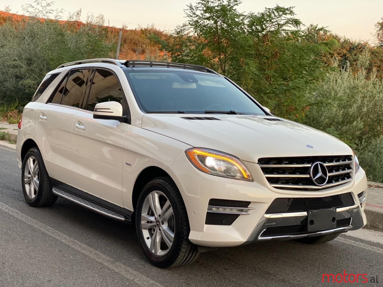 2012' Mercedes-Benz ML 350 photo #3