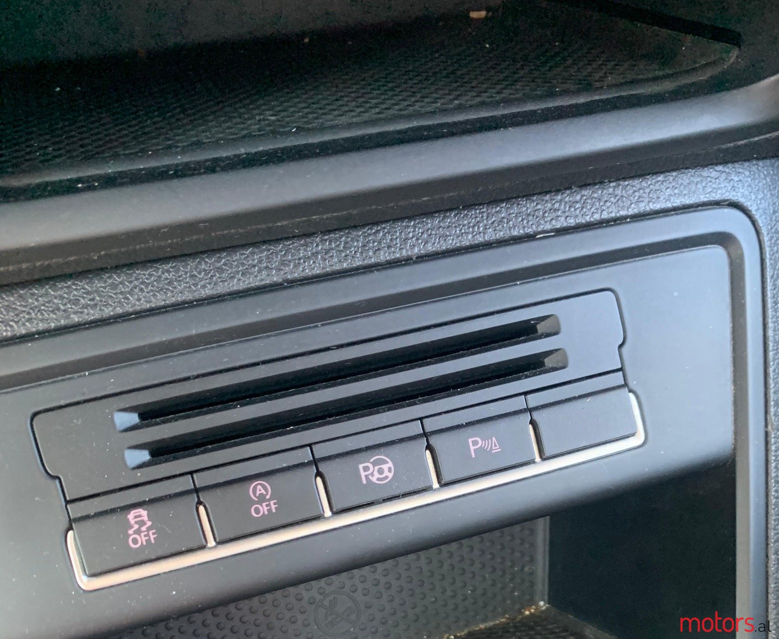 2013' Volkswagen Tiguan photo #6