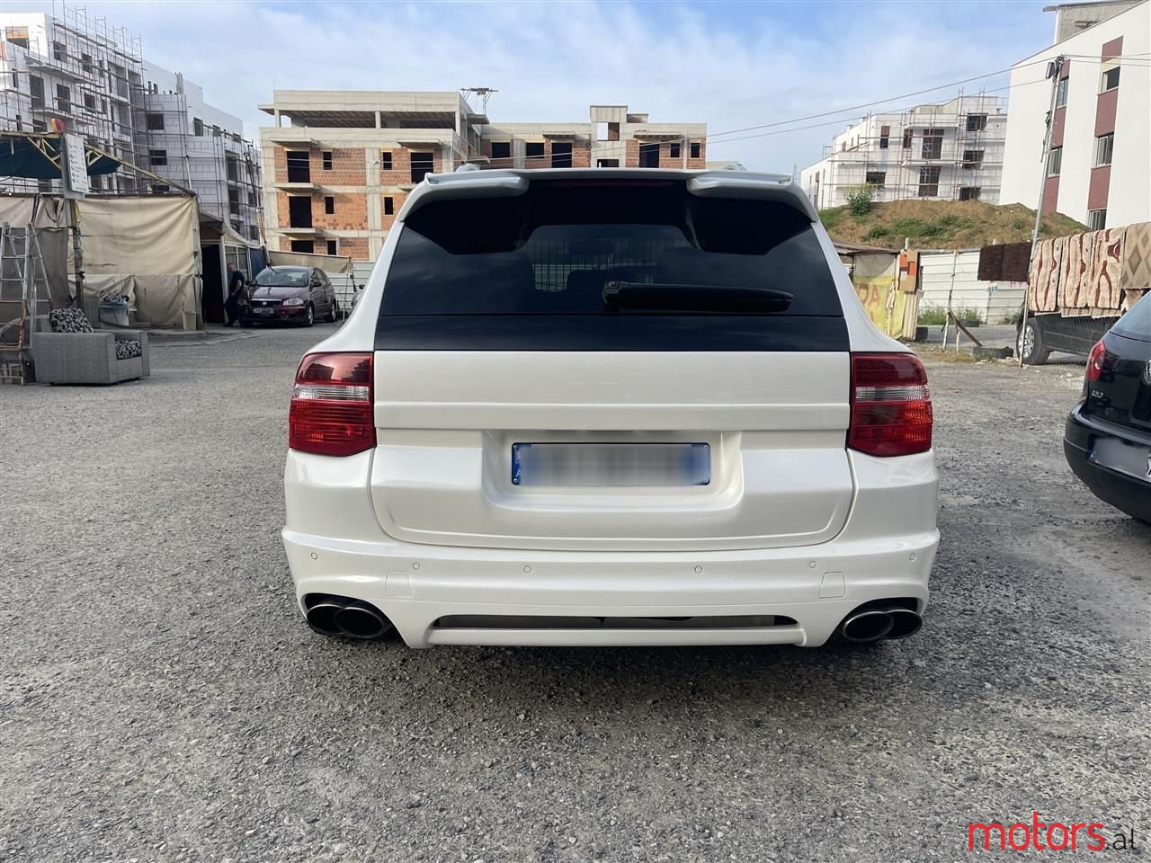 2009' Porsche Cayenne photo #3