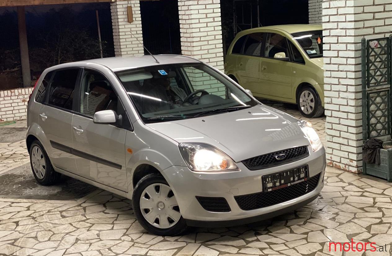 2007' Ford Fiesta photo #1