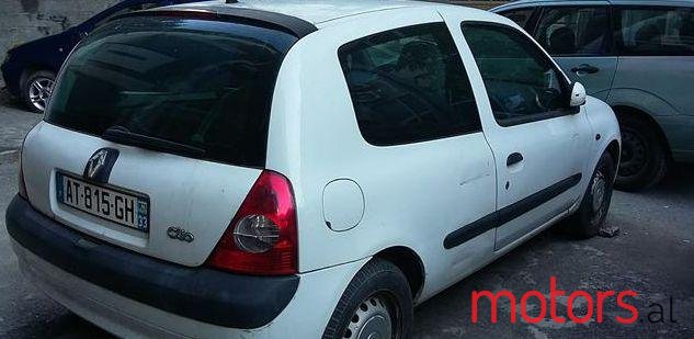 2002' Renault Clio photo #1