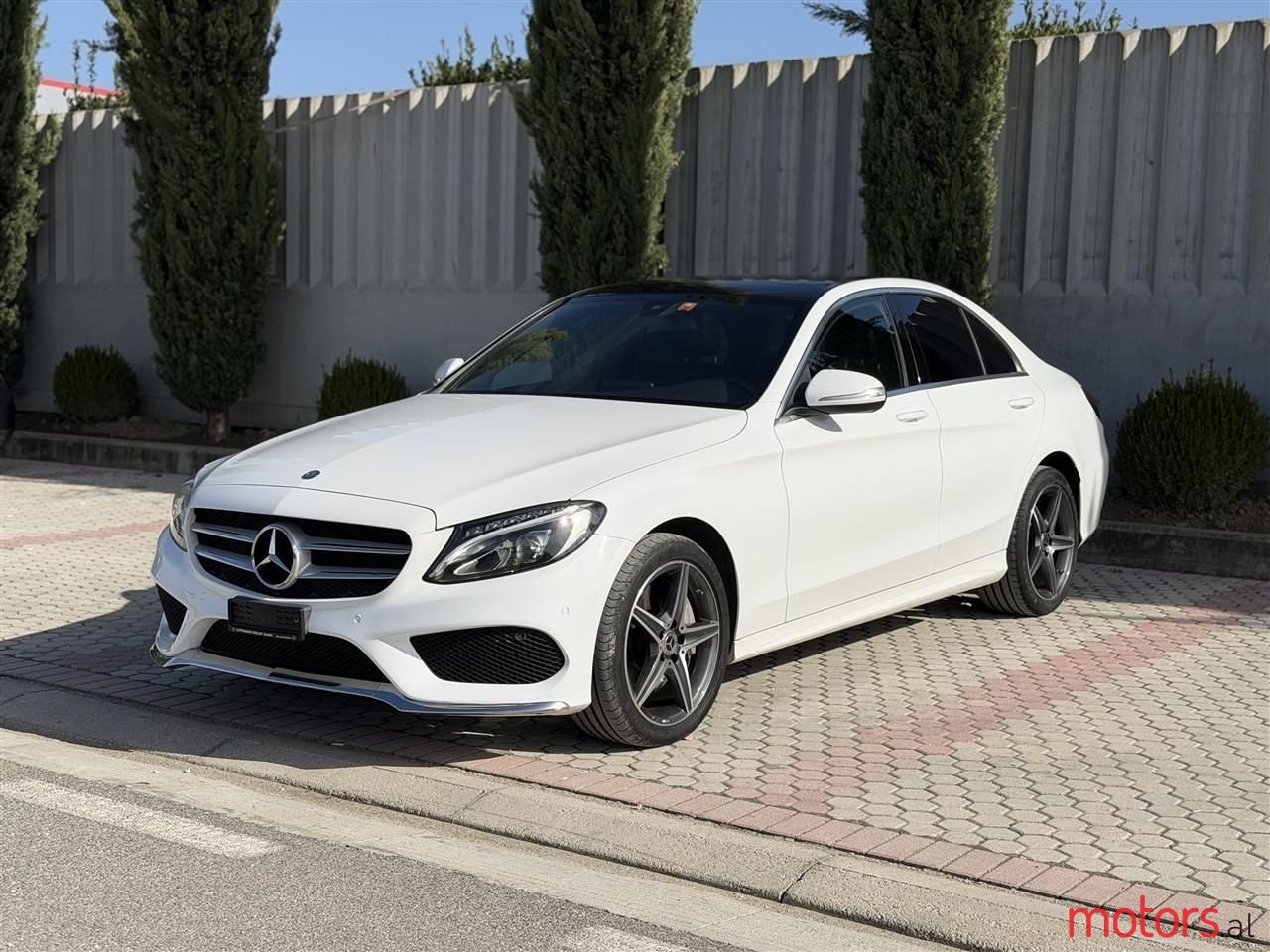 2015' Mercedes-Benz C 250 photo #1