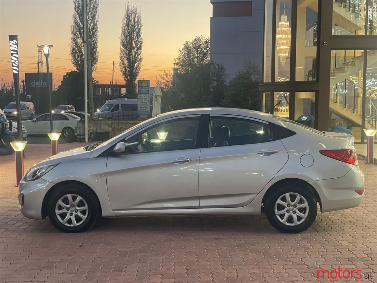 2013' Hyundai Accent photo #2