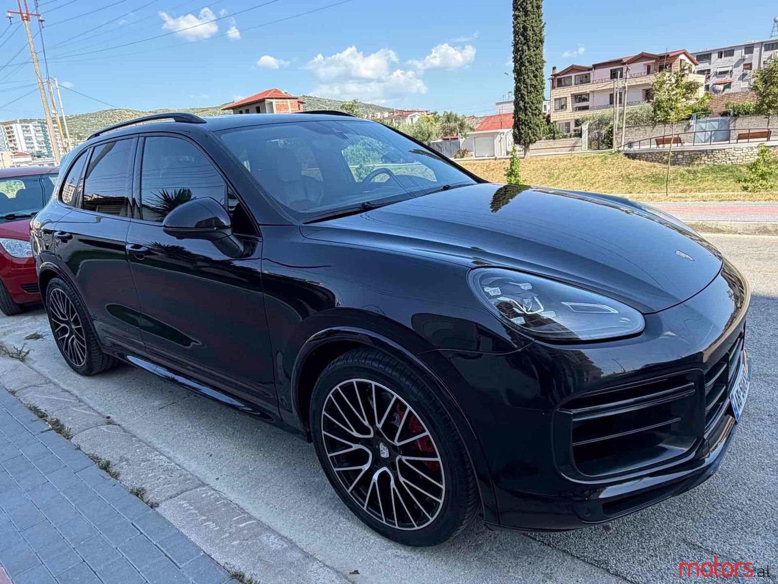 2016' Porsche Cayenne photo #4