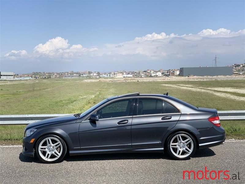 2010' Mercedes-Benz C 300 photo #5