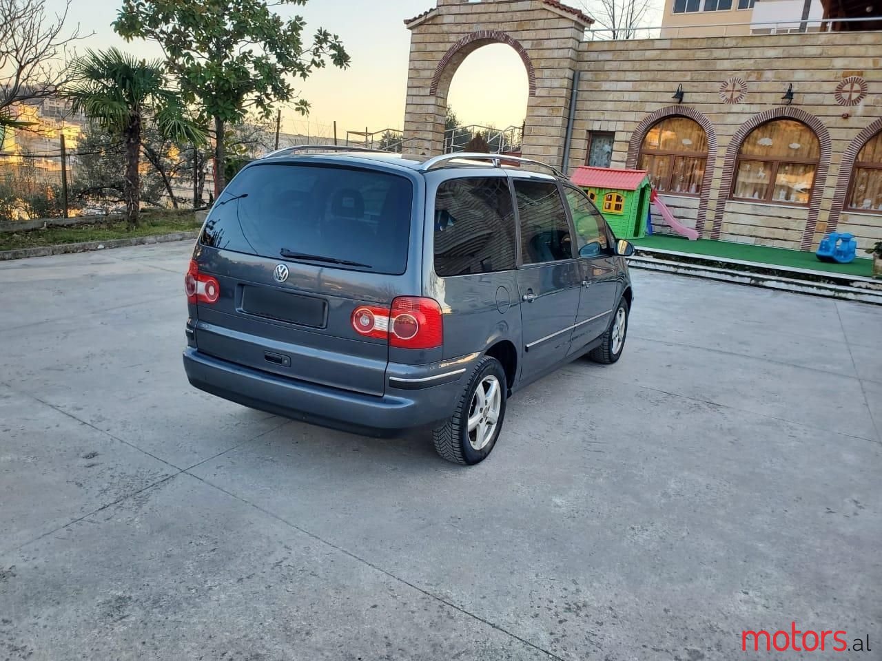 2007' Volkswagen Sharan photo #4