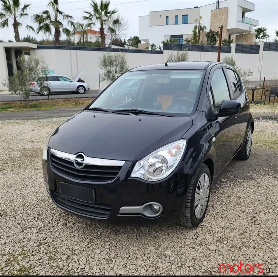 2011' Opel Agila photo #3