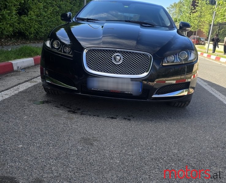 2012' Jaguar XF photo #1