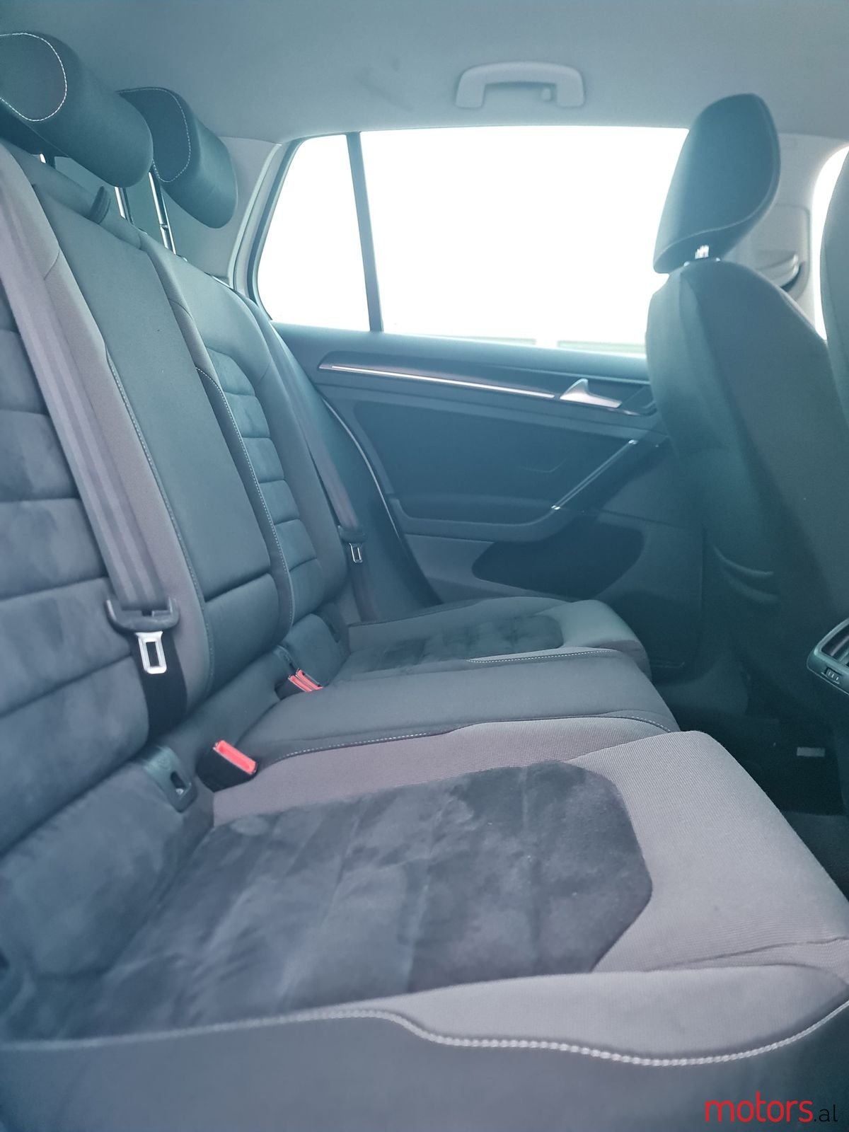 2013' Volkswagen Golf photo #4