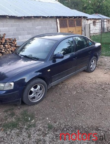 2000' Volkswagen Passat photo #2