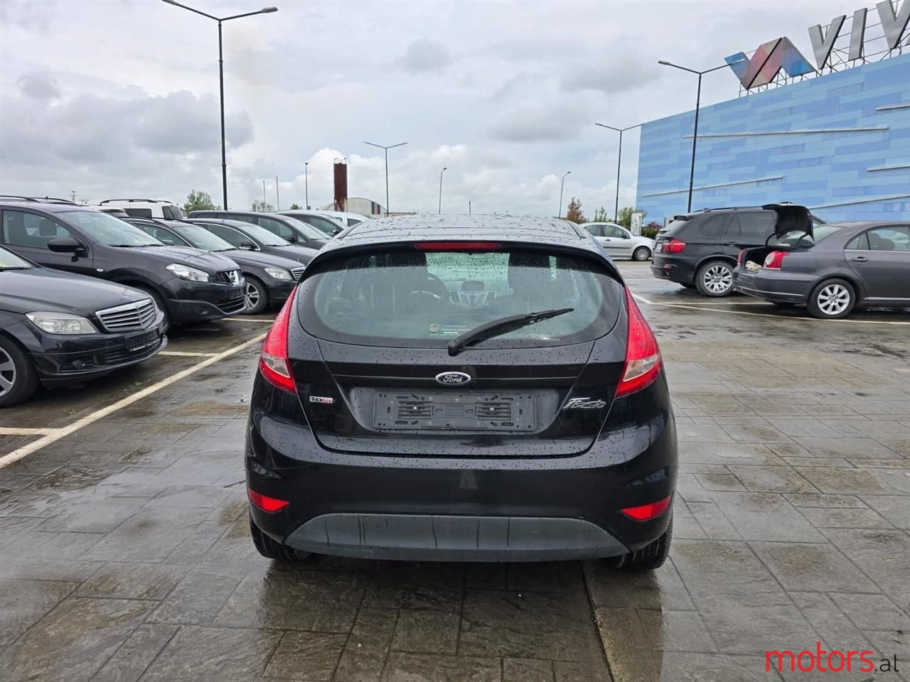 2011' Ford Fiesta photo #2