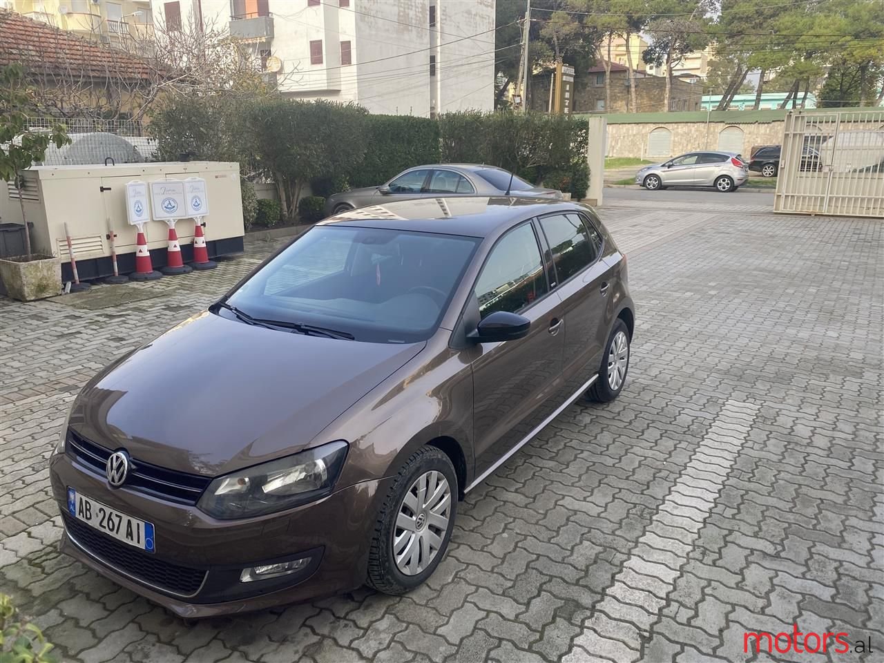 2011' Volkswagen Polo photo #4