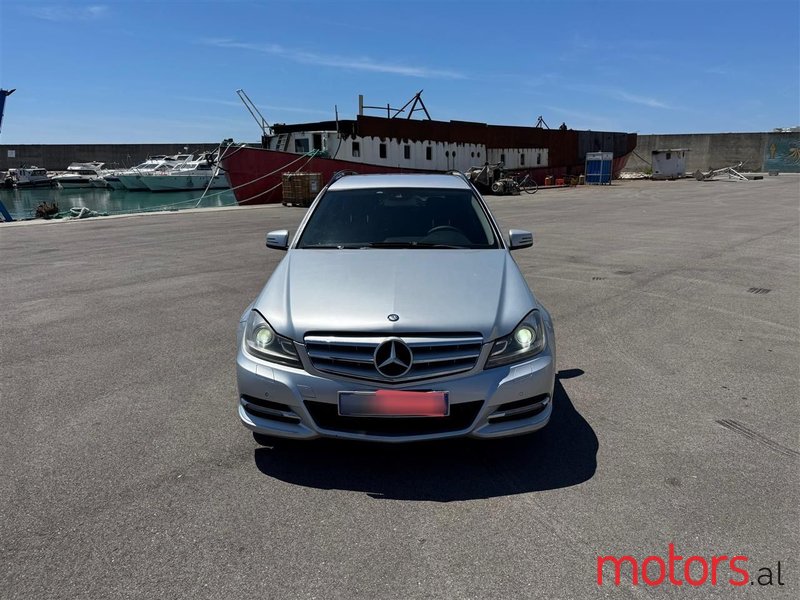 2012' Mercedes-Benz C 220 photo #5
