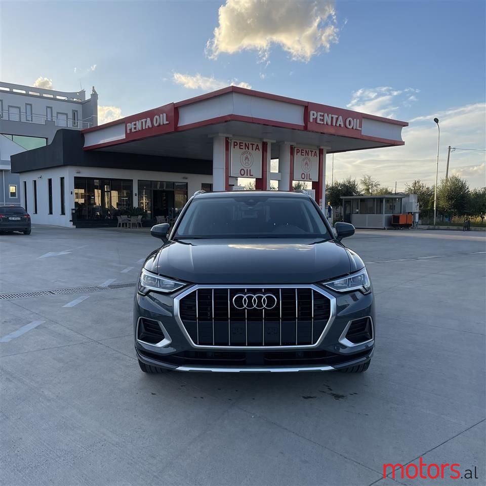 2018' Audi Q3 photo #1