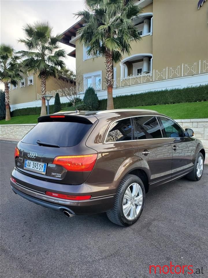 2010' Audi Q7 photo #6