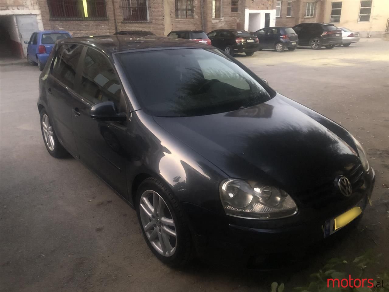 2004' Volkswagen Golf photo #6