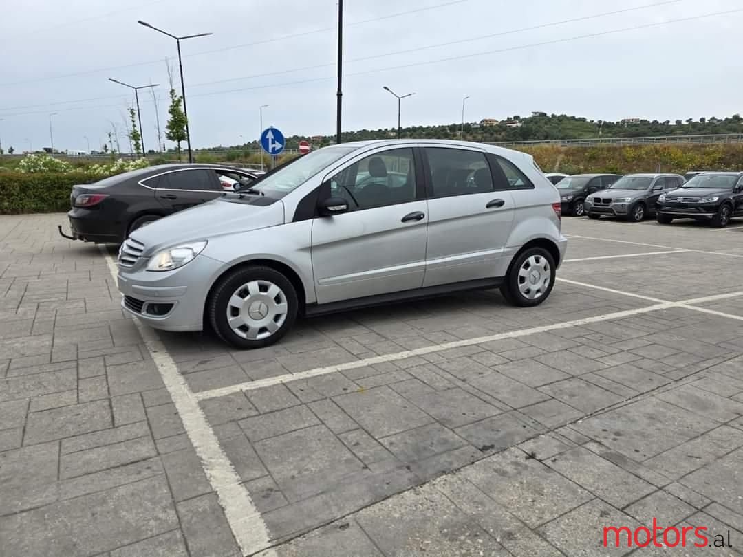 2008' Mercedes-Benz B 180 photo #3