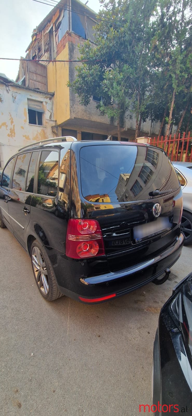 2007' Volkswagen Touran photo #6