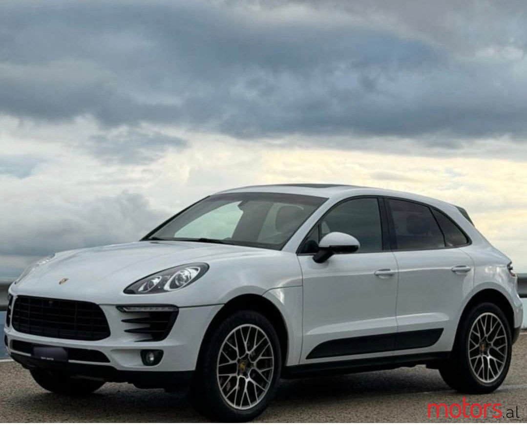 2016' Porsche Macan photo #1