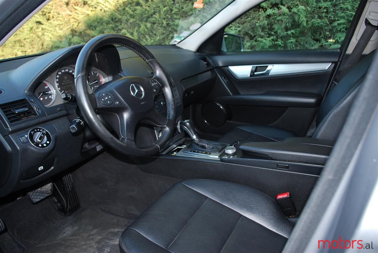 2008' Mercedes-Benz C 220 photo #2