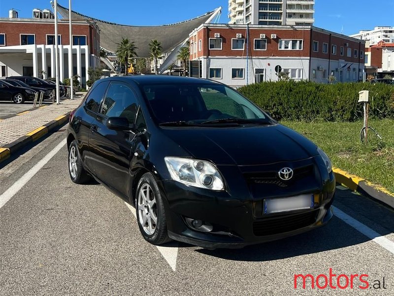 2009' Toyota Auris photo #1