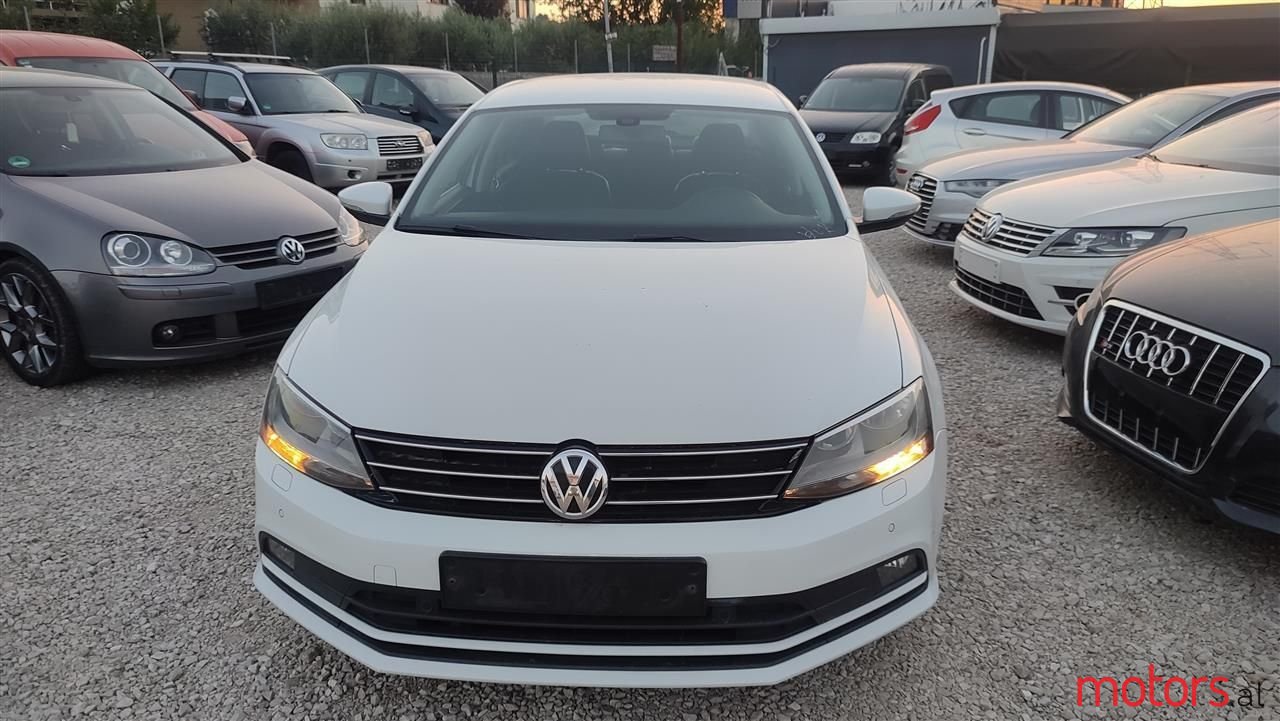2015' Volkswagen Jetta photo #5