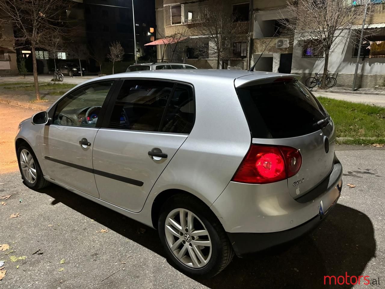 2008' Volkswagen Golf photo #2