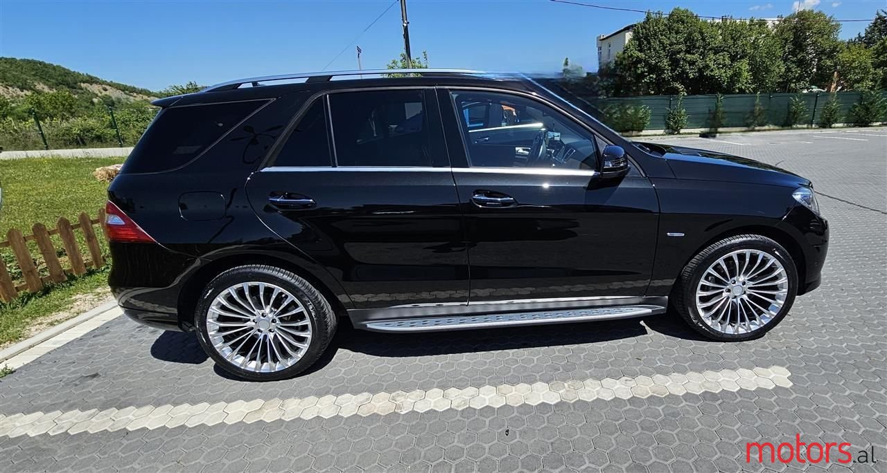 2012' Mercedes-Benz ML 350 photo #5