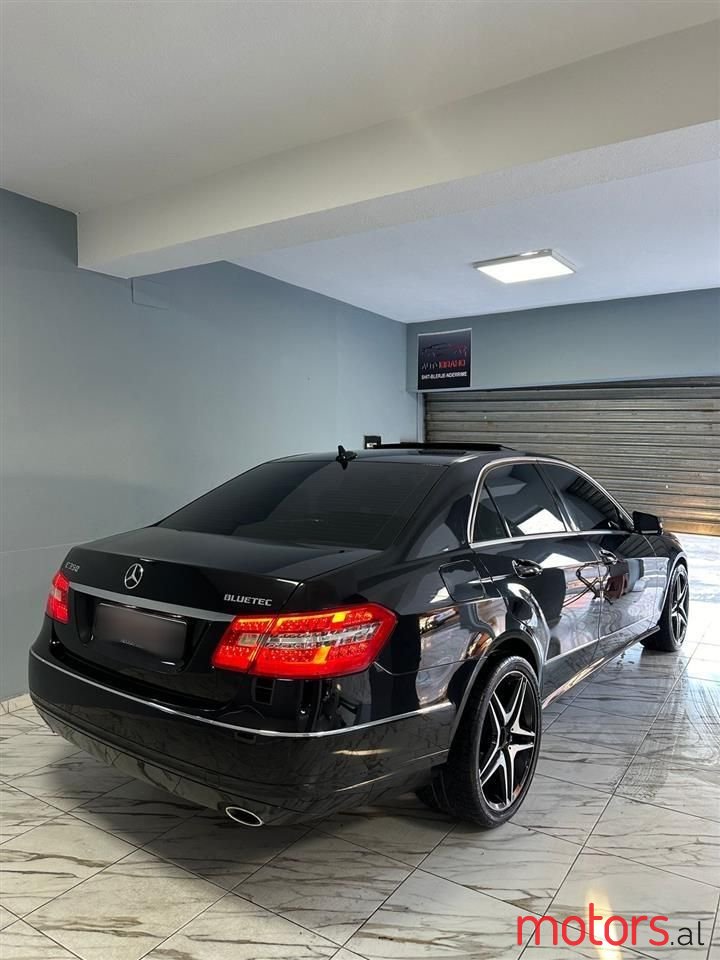 2012' Mercedes-Benz E 350 photo #1