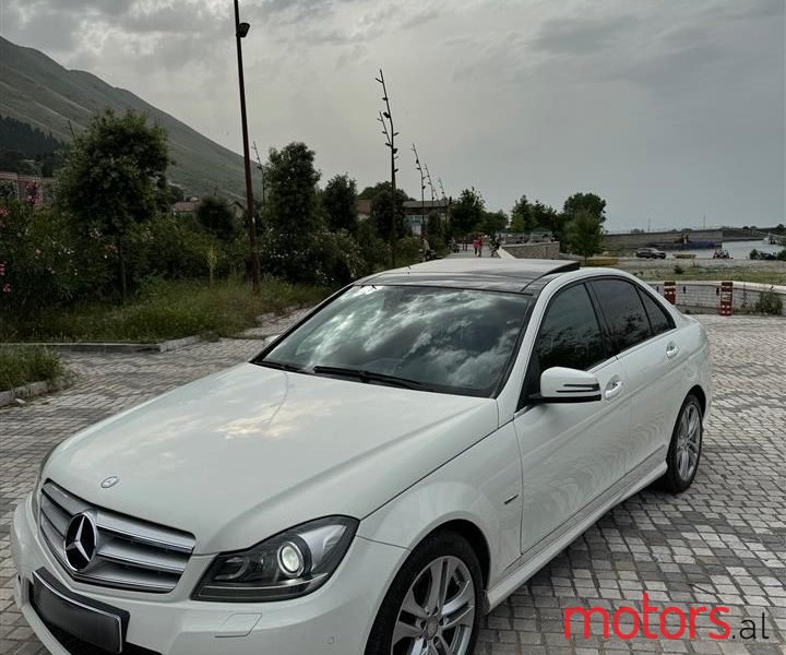 2012' Mercedes-Benz C 220 photo #6