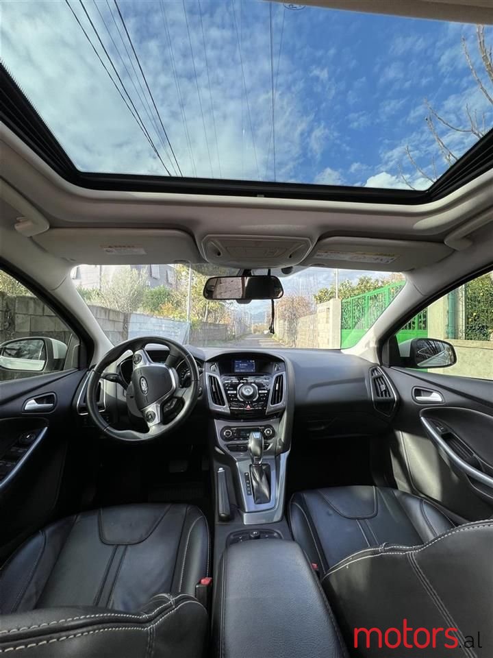 2015' Ford Focus photo #6