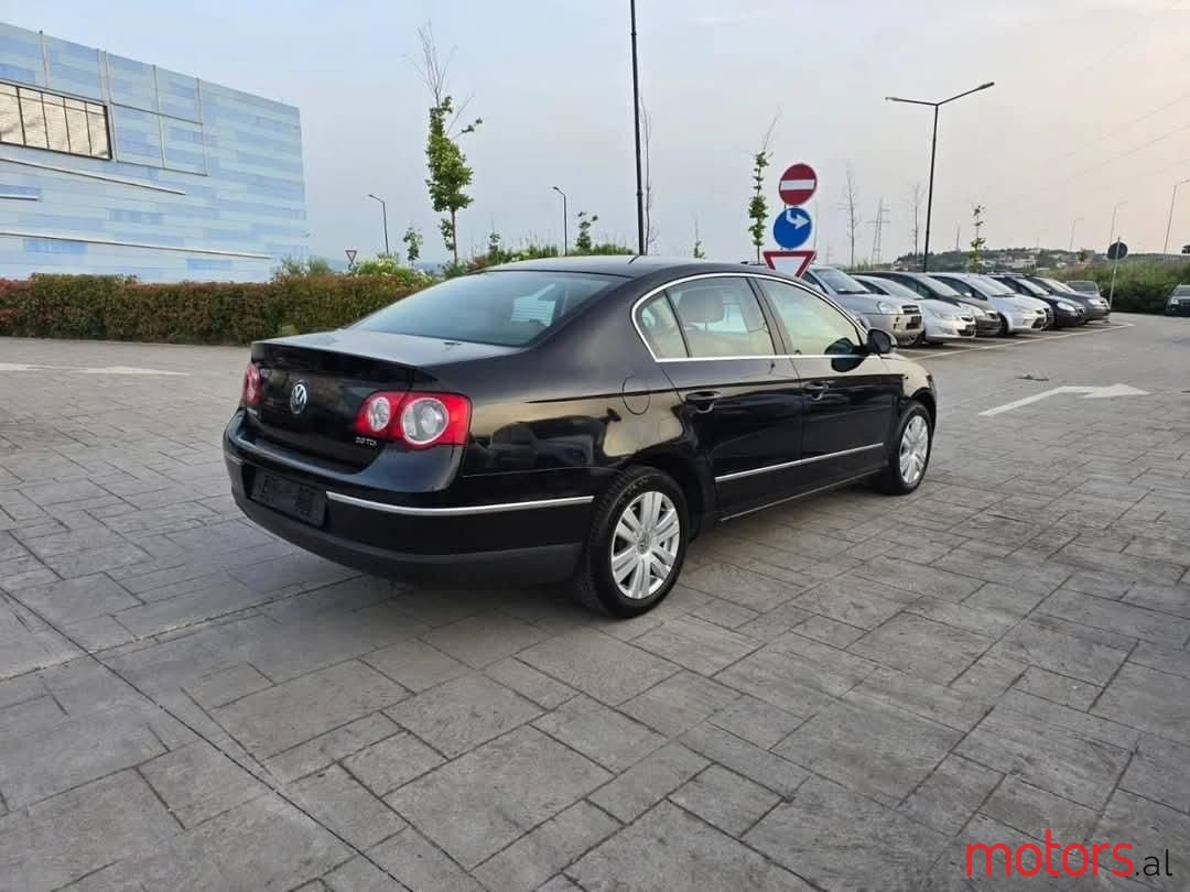 2007' Volkswagen Passat photo #4