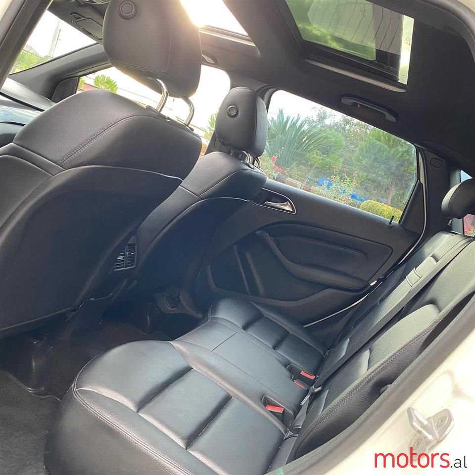 2014' Mercedes-Benz B 250 photo #3