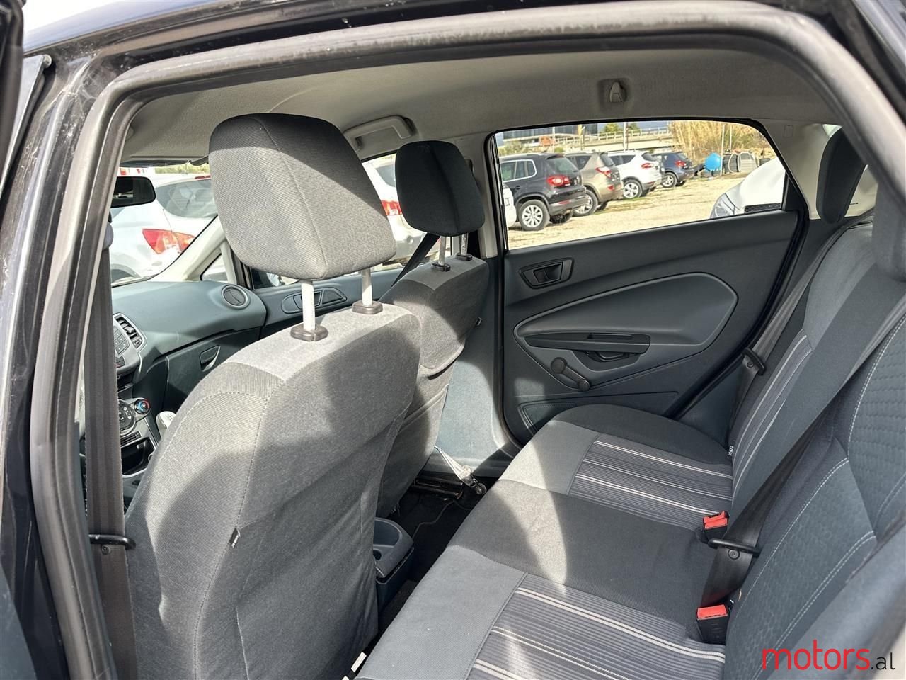 2010' Ford Fiesta photo #4