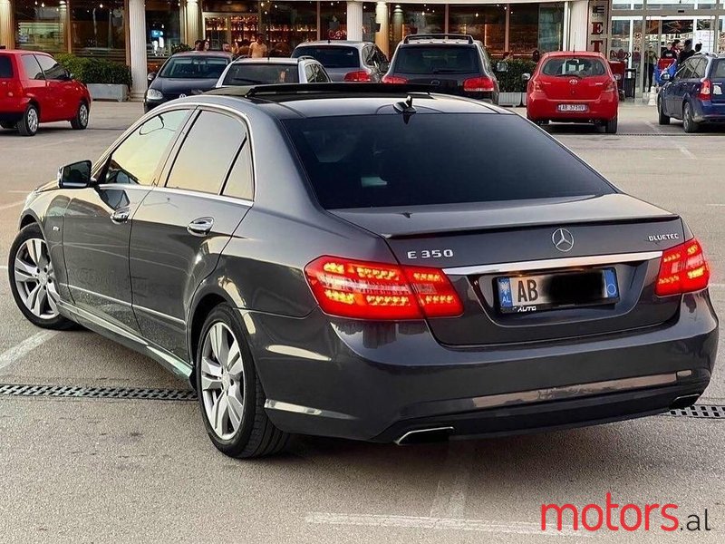 2012' Mercedes-Benz E 350 photo #4