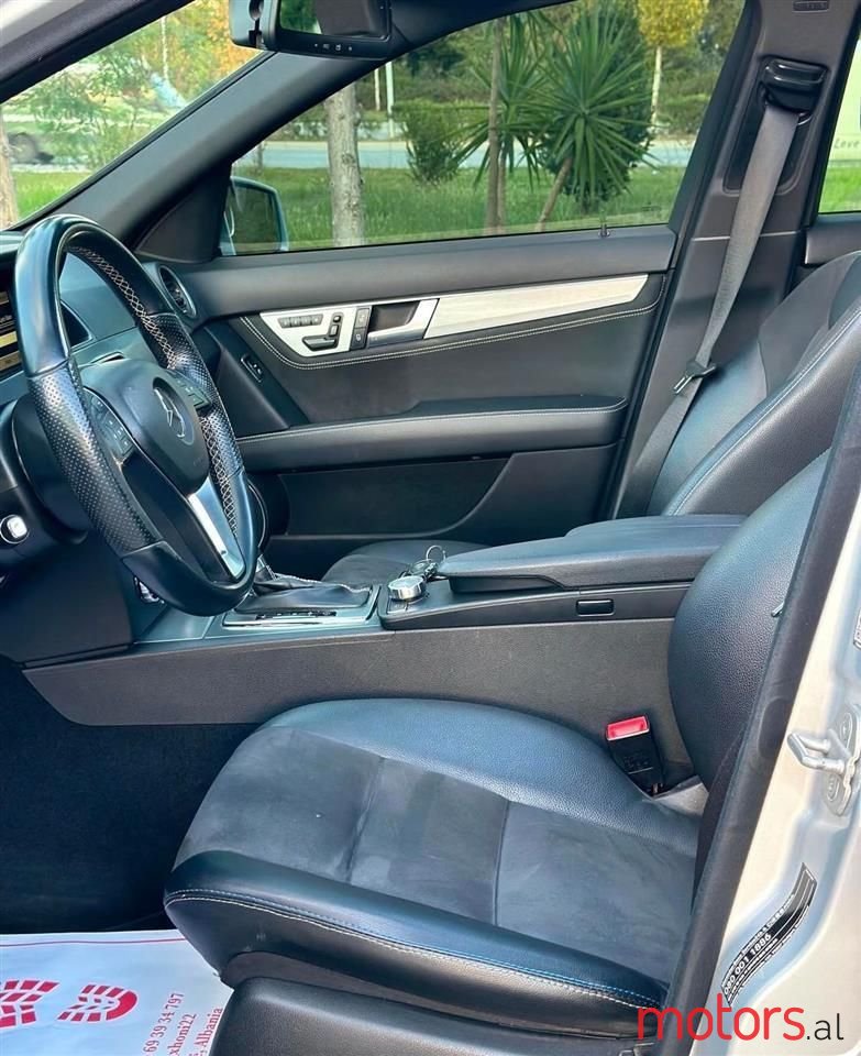 2014' Mercedes-Benz C 220 photo #2