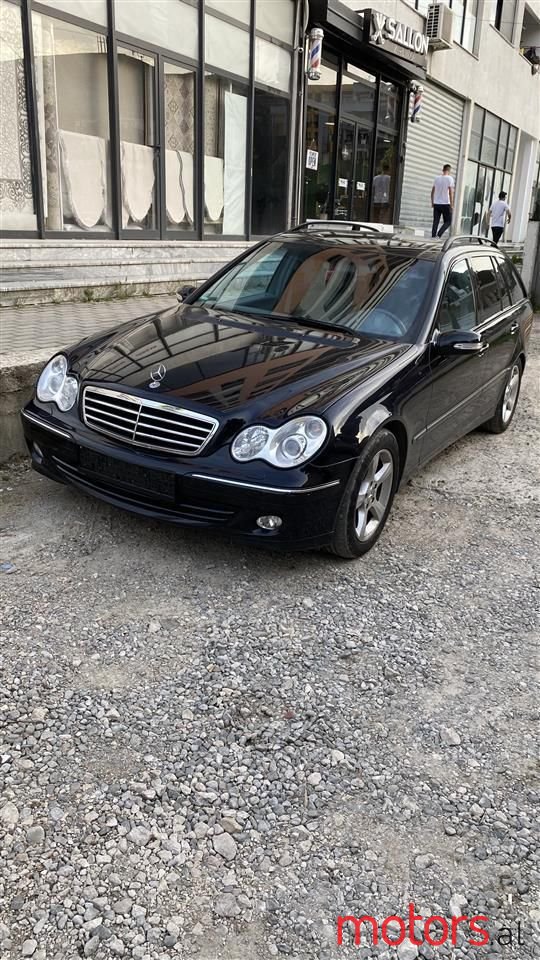 2005' Mercedes-Benz C 220 photo #1